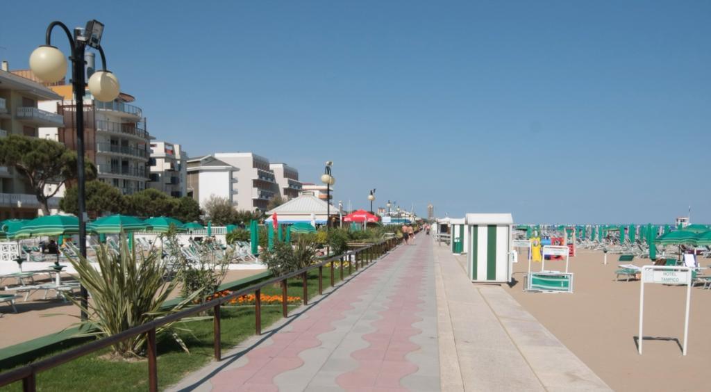 Villa Roma Holidays Jesolo Chambre photo