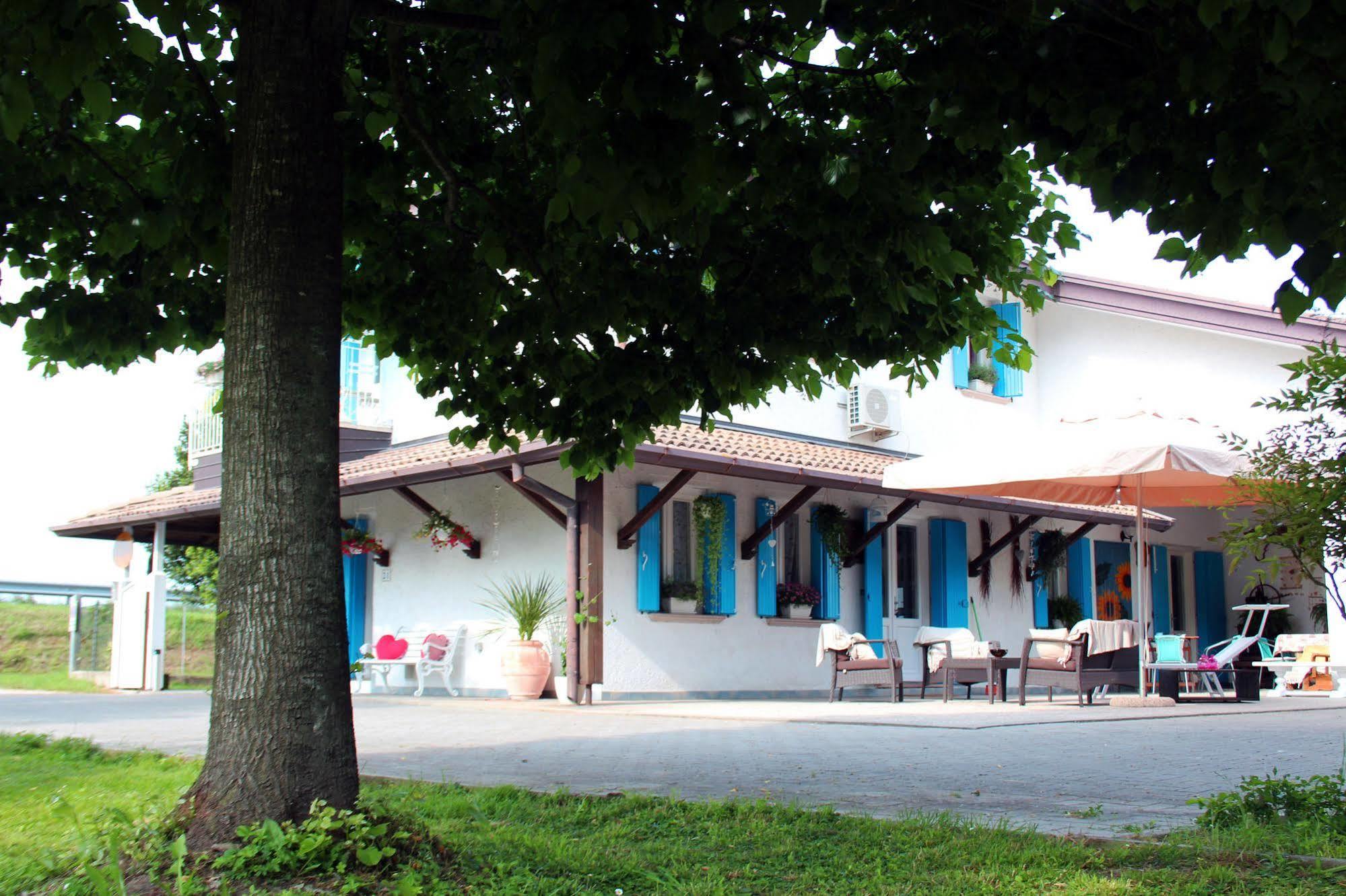 Villa Roma Holidays Jesolo Extérieur photo
