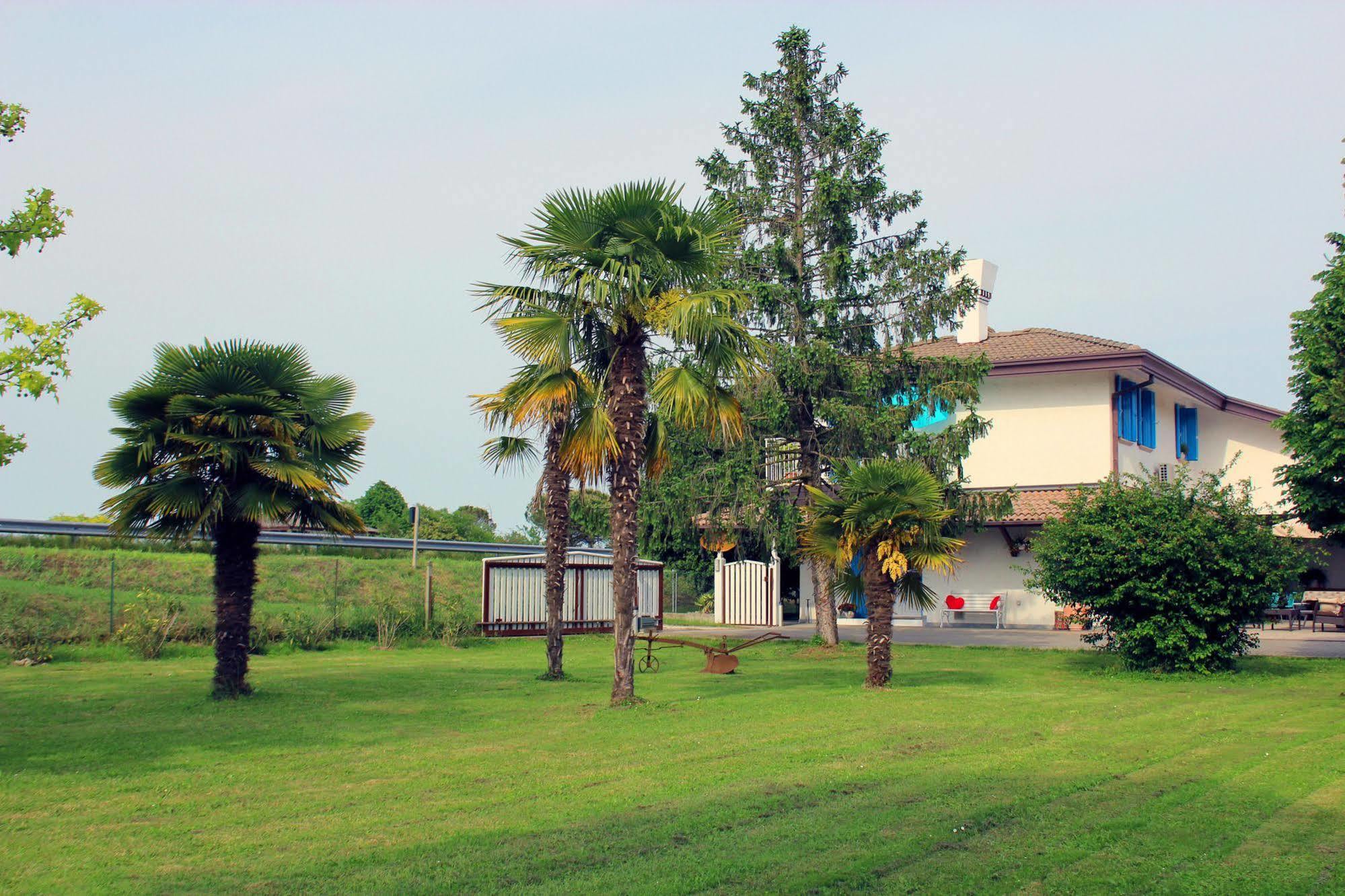 Villa Roma Holidays Jesolo Extérieur photo